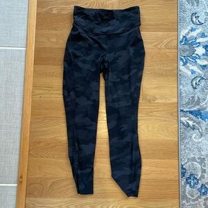Lululemon black deep coal camo leggings